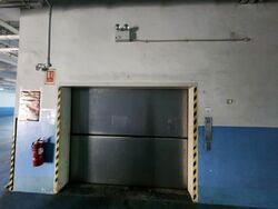 Auto World (D12), Warehouse #496689101